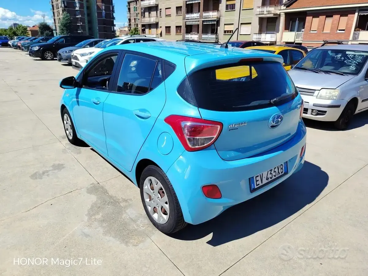 Usata Hyundai i10 Comfort 66 CV (48 kW) 2014 Blu Utilitaria