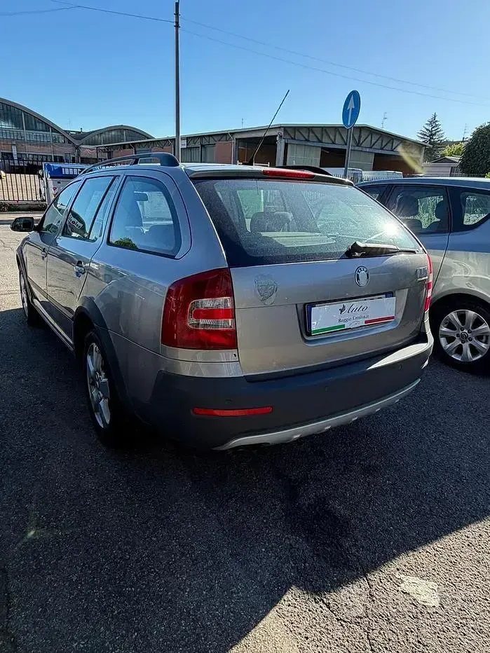 Usata Skoda Octavia RS 140 CV (102 kW) 2008 Grigio Berlina