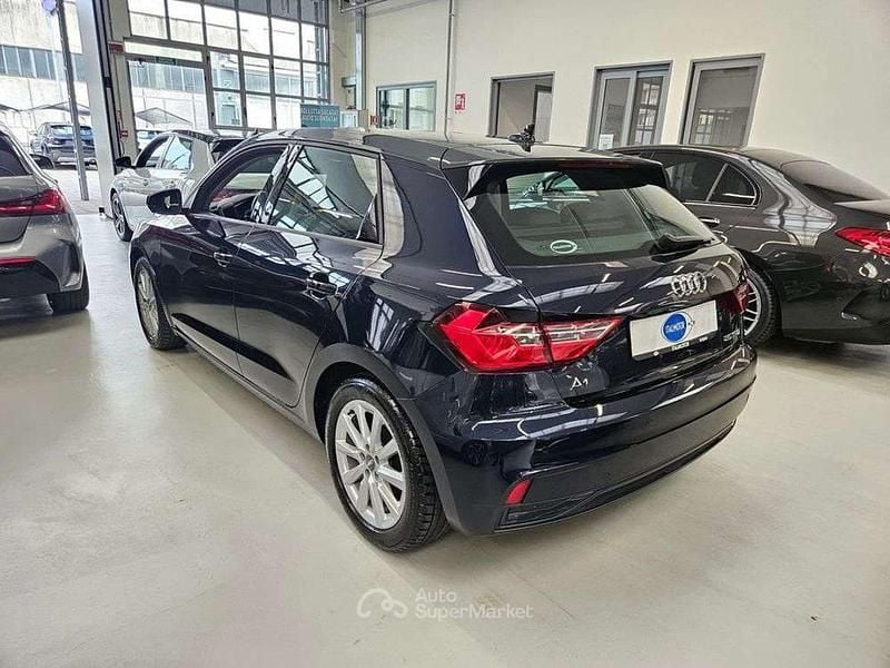 Usata Audi A1 Sportback Advanced 95 CV (69 kW) 2020 Blu / argento Utilitaria