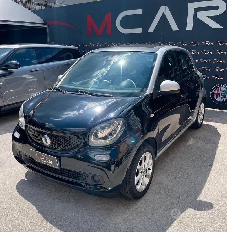 Usata Smart ForFour Passion 71 CV (52 kW) 2015 Nero Utilitaria