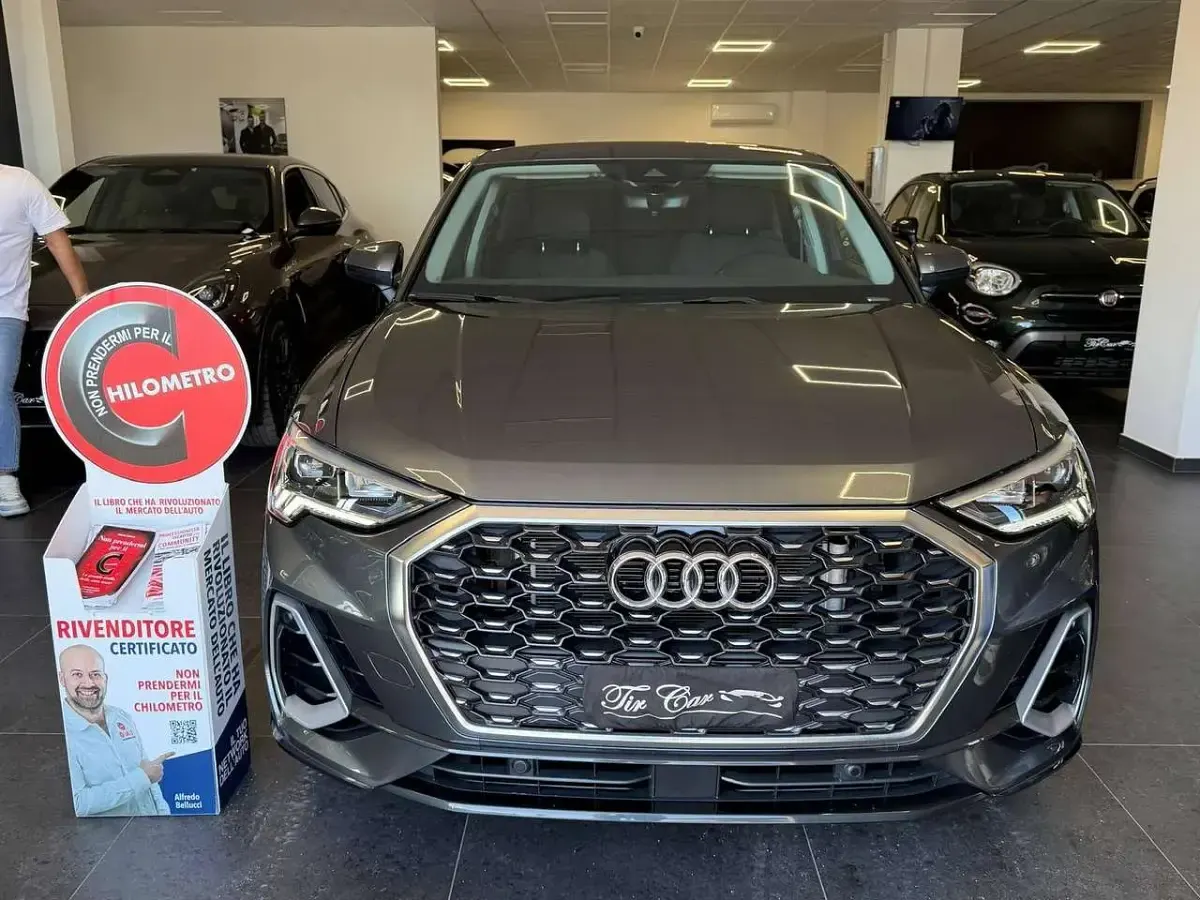 Usata Audi Q3 Sportback S-Line 150 CV (110 kW) 2022 Grigio SUV