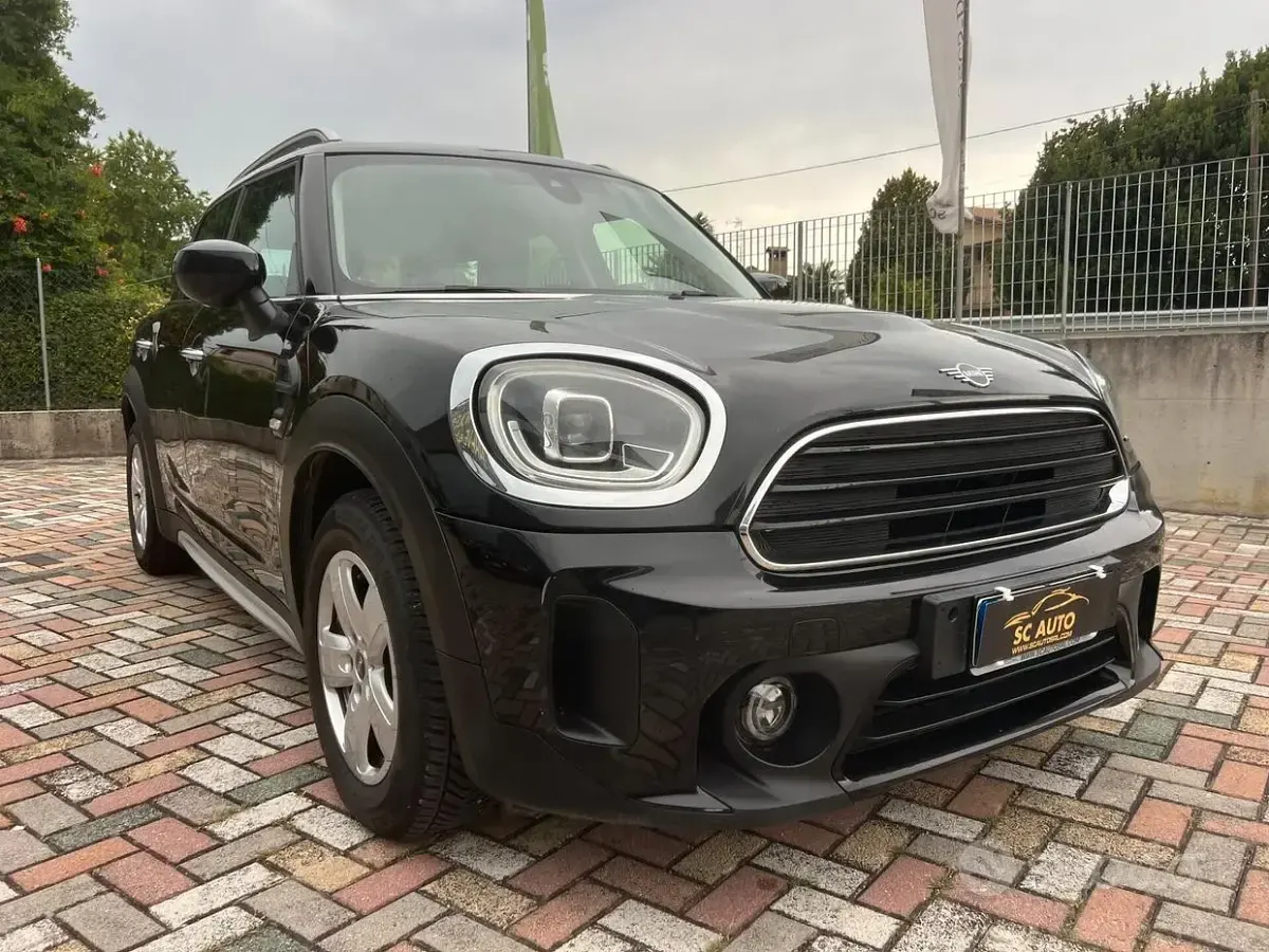 Usata Mini One D Countryman Business 116 CV (85 kW) 2021 Nero SUV