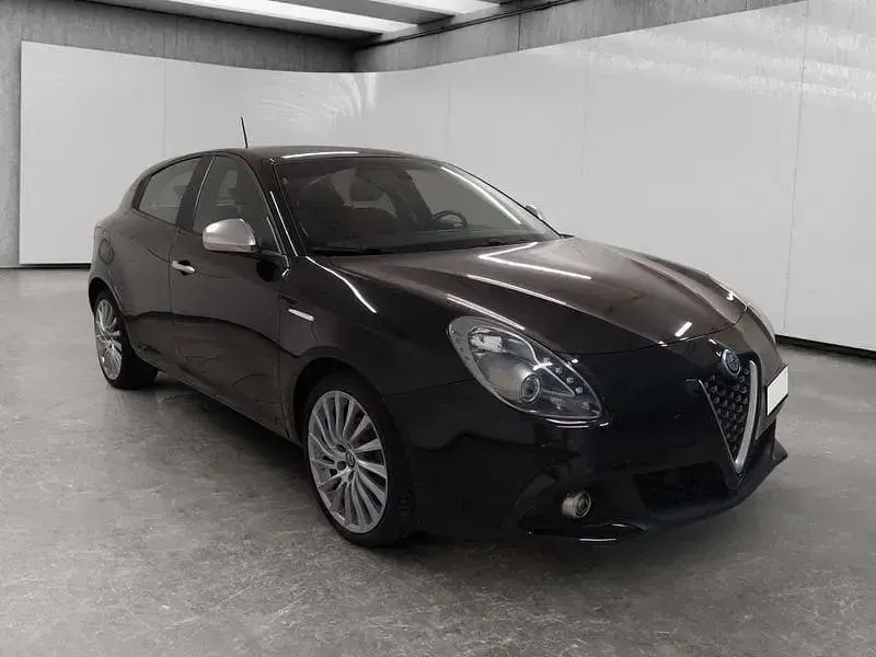 Usata Alfa Romeo Giulietta Super 119 CV (87 kW) 2018 Nero Utilitaria