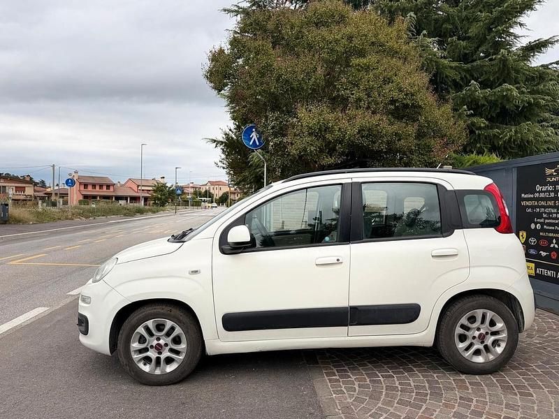 Usata Fiat Panda Lounge 75 CV (55 kW) 2014 Bianco Utilitaria