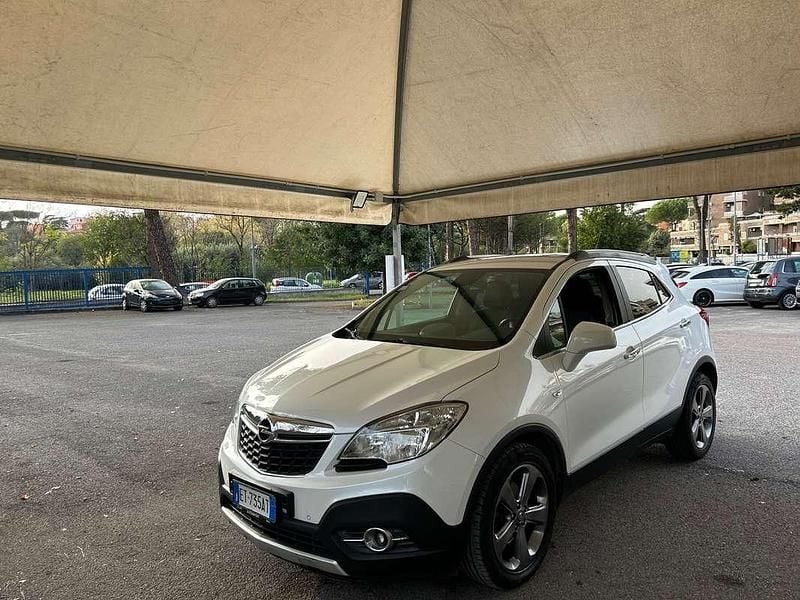 Usata Opel Mokka Cosmo 131 CV (96 kW) 2013 Bianco SUV