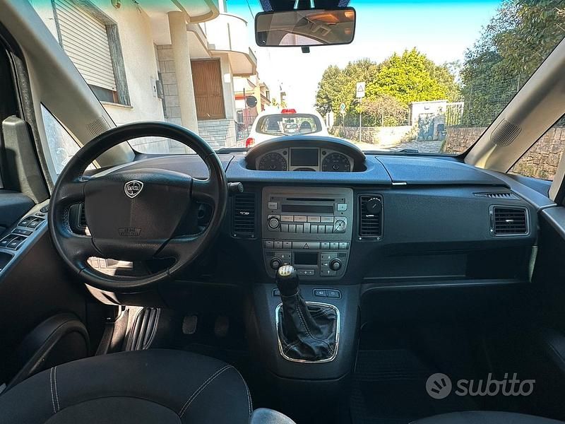 Usata Lancia Musa 95 CV (69 kW) 2013 Nero Monovolume