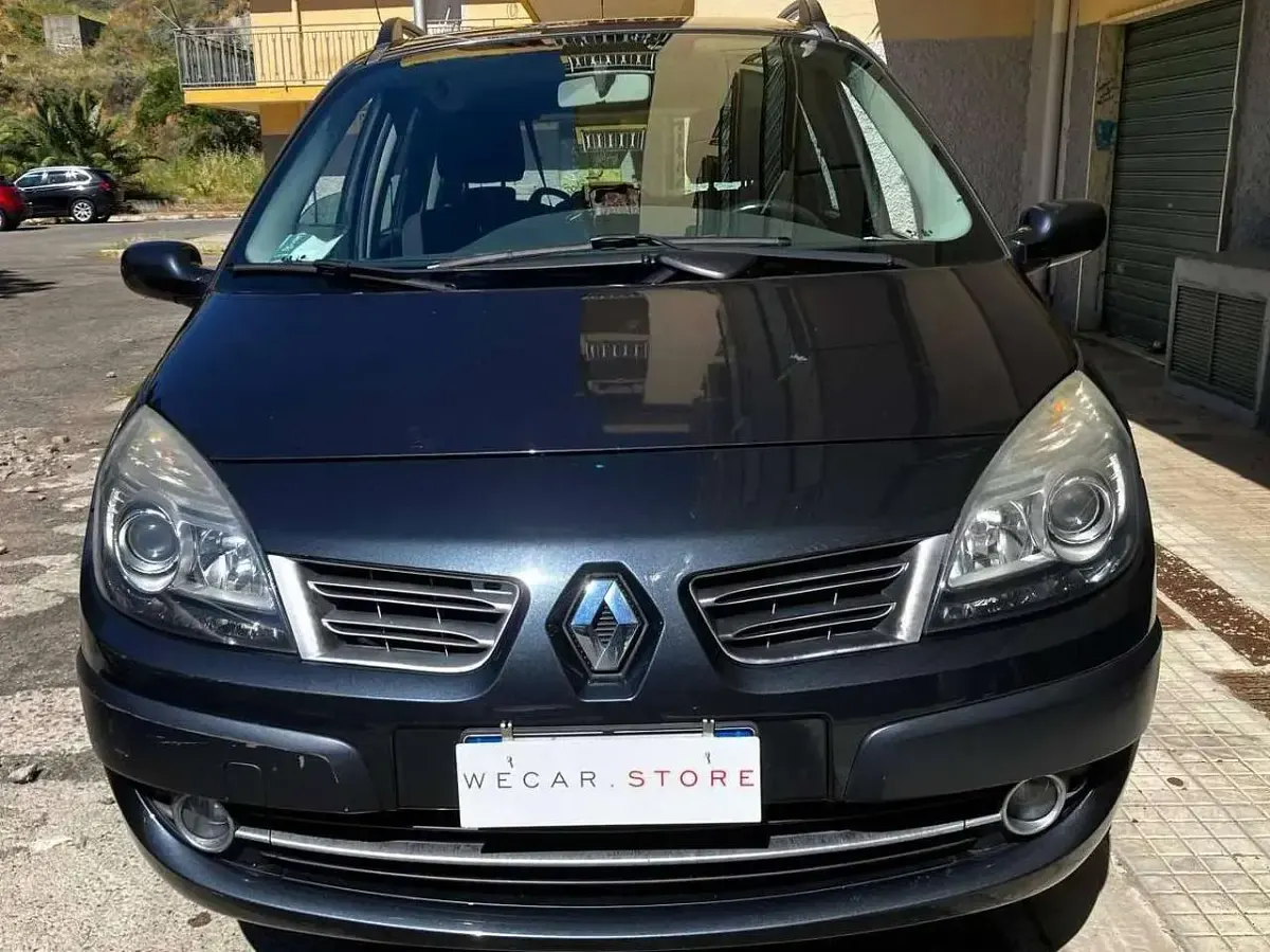 Usata Renault Scenic E-Tech Dynamique 131 CV (96 kW) 2009 Grigio Monovolume