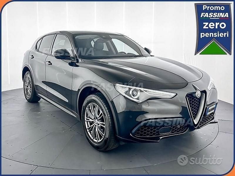 Usata Alfa Romeo Stelvio Executive 201 CV (147 kW) 2017 Nero SUV