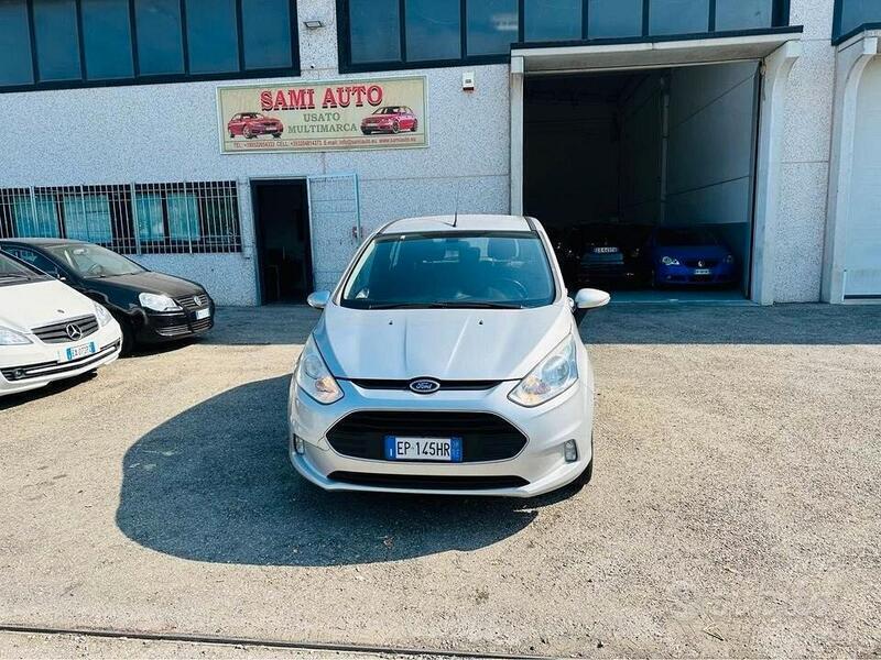 Usato 2013 Ford B-MAX 1.4 Benzin 90 CV (7.500 €)