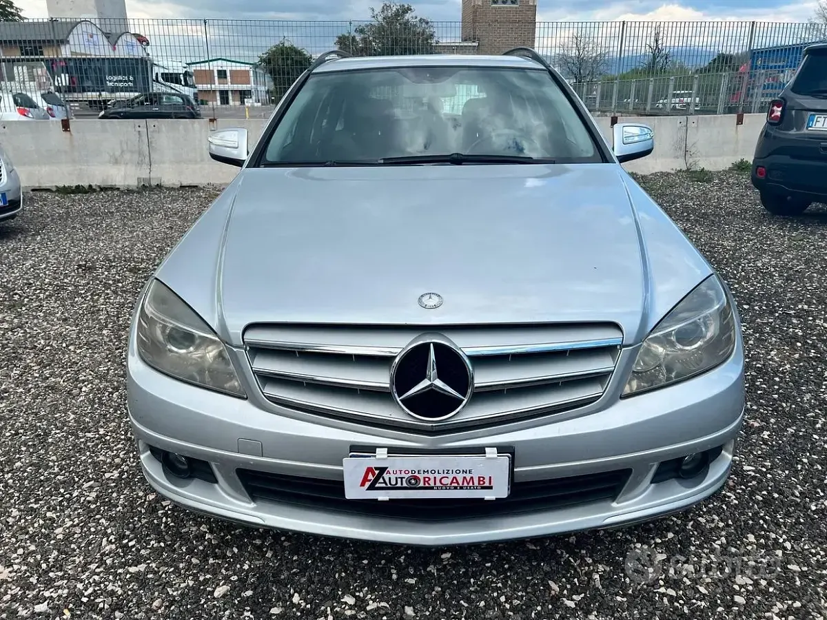 Usata Mercedes C220 Avantgarde 170 CV (125 kW) 2008 Grigio Station wagon