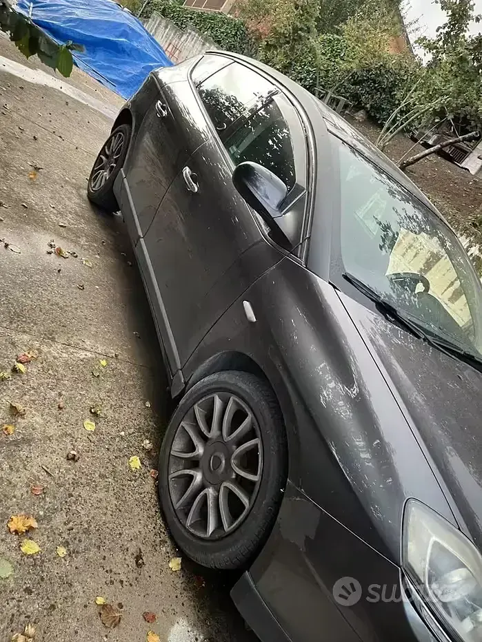Usata Lancia Delta 120 CV (88 kW) 2009 Grigio Utilitaria