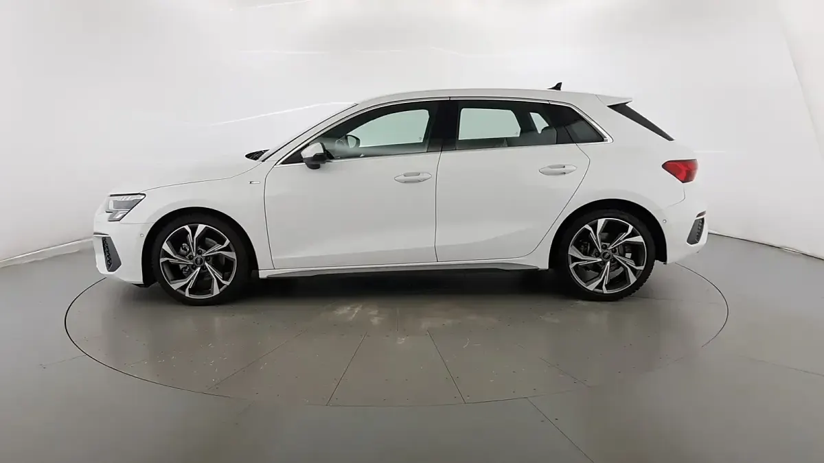 Usata Audi A3 S-Line 150 CV (110 kW) 2023 Bianco Berlina