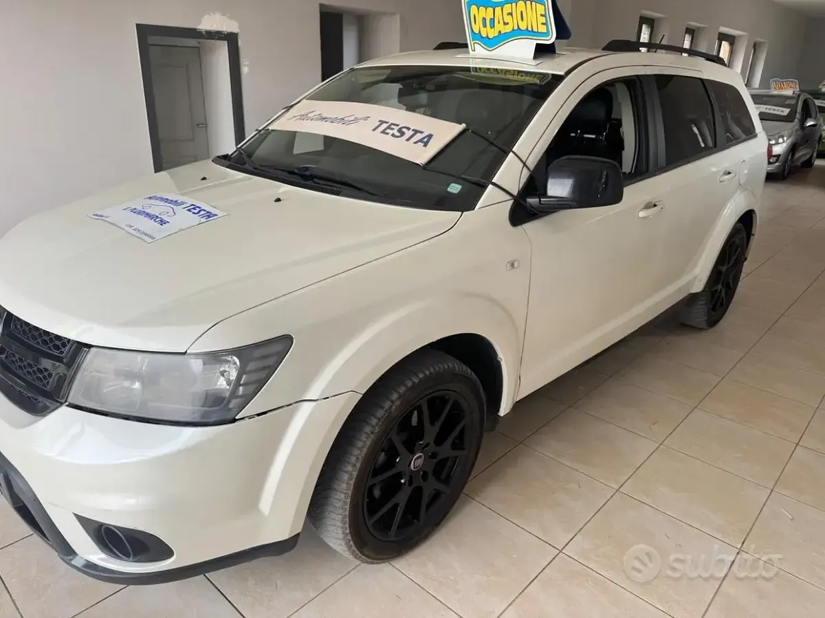 Usata Fiat Freemont Lounge 170 CV (125 kW) 2014 Bianco SUV