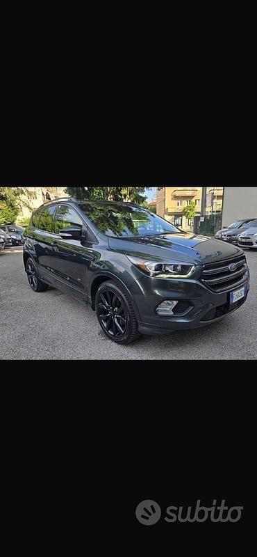 Usata Ford Kuga ST-Line 180 CV (132 kW) 2017 SUV