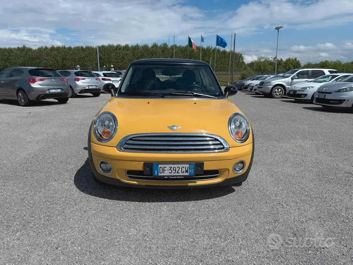 Usata Mini Cooper Chili 120 CV (88 kW) 2007 Giallo Utilitaria