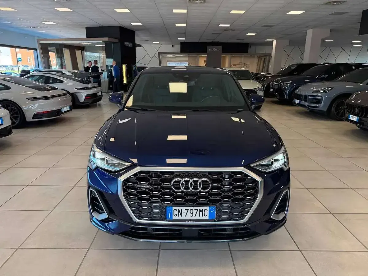 Usata Audi Q3 Sportback S-Line 245 CV (180 kW) 2023 Blu/azzurro SUV