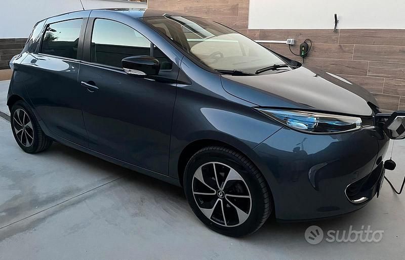 Usata Renault Zoe Intens 42 kW (58 CV) 2017 Grigio Utilitaria