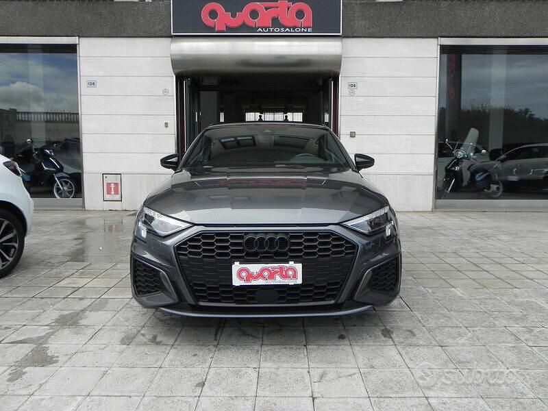 Usata Audi A3 S-Line 150 CV (110 kW) 2023 Grigio Berlina
