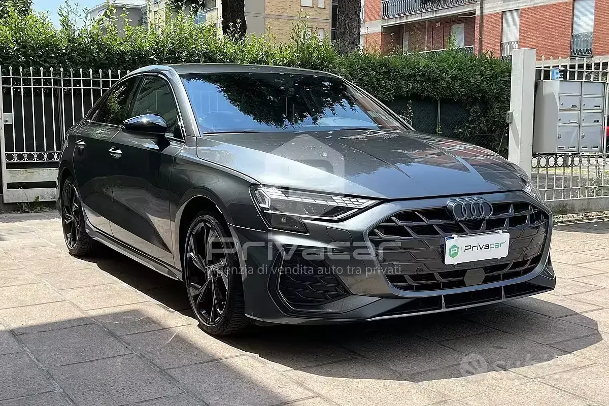 Usata Audi A3 S-Line 150 CV (110 kW) 2024 Grigio Berlina