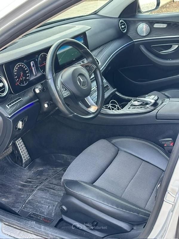Gebraucht Mercedes E220 All-Terrain 194 PS (142 kW) 2018 Grau Kombi