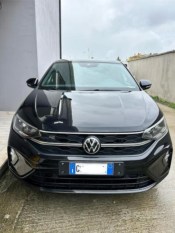 Usata VW Taigo R-line 110 CV (80 kW) 2022 Nero SUV