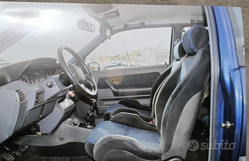 Usata Renault Clio 137 CV (100 kW) 1993 Blu Berlina