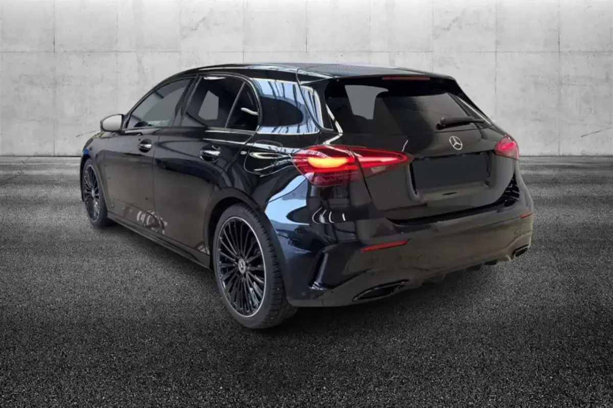 Usata Mercedes A200 AMG Line Premium 150 CV (110 kW) 2025 Nero Berlina