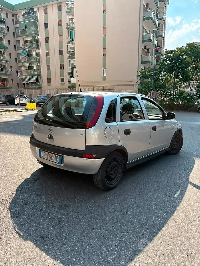 Usata Opel Corsa 75 CV (55 kW) 2003 Utilitaria