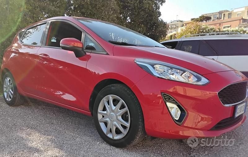 Usata Ford Fiesta Business Edition 100 CV (73 kW) 2021 Rosso Utilitaria