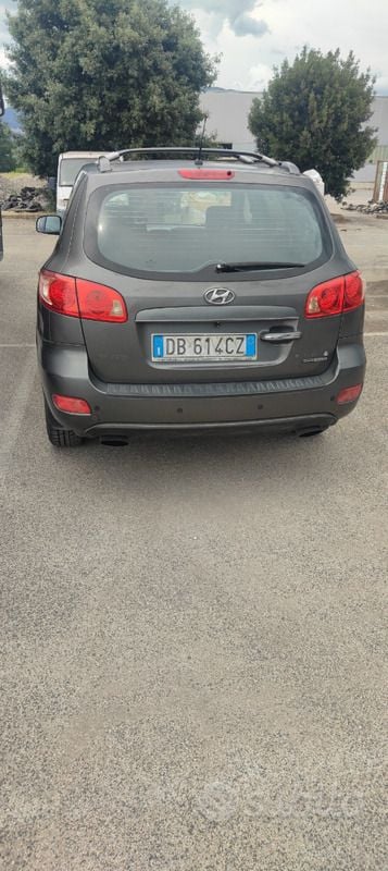 Usata Hyundai Santa Fe 150 CV (110 kW) 2006 Grigio SUV