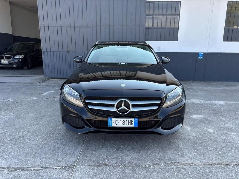 Usata Mercedes C200 Premium 136 CV (100 kW) 2016 Nero Station wagon