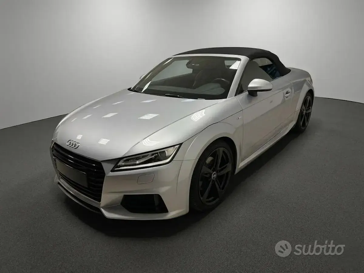 Usata Audi TT Roadster S-line plus 184 CV (135 kW) 2016 Cabrio