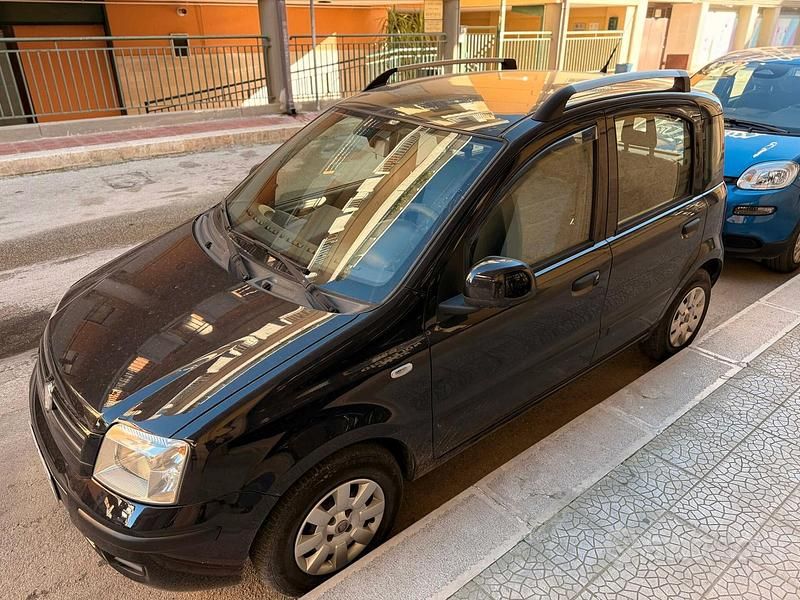 Usata Fiat Panda Dynamic 69 CV (50 kW) 2010 Nero Utilitaria