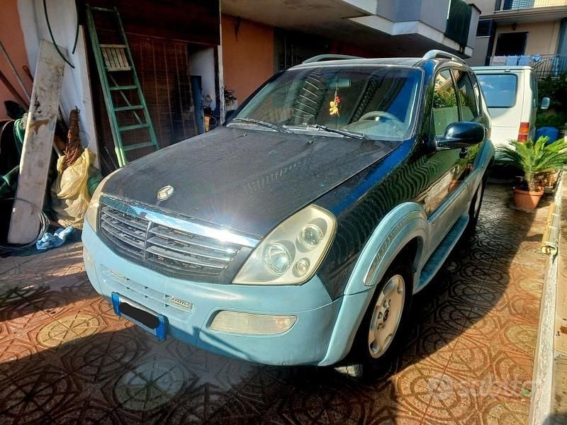 Nero Usata 2007 Ssangyong (KGM) Rexton SUV | 2500 € (Ottimo prezzo) - Immagine 1/4