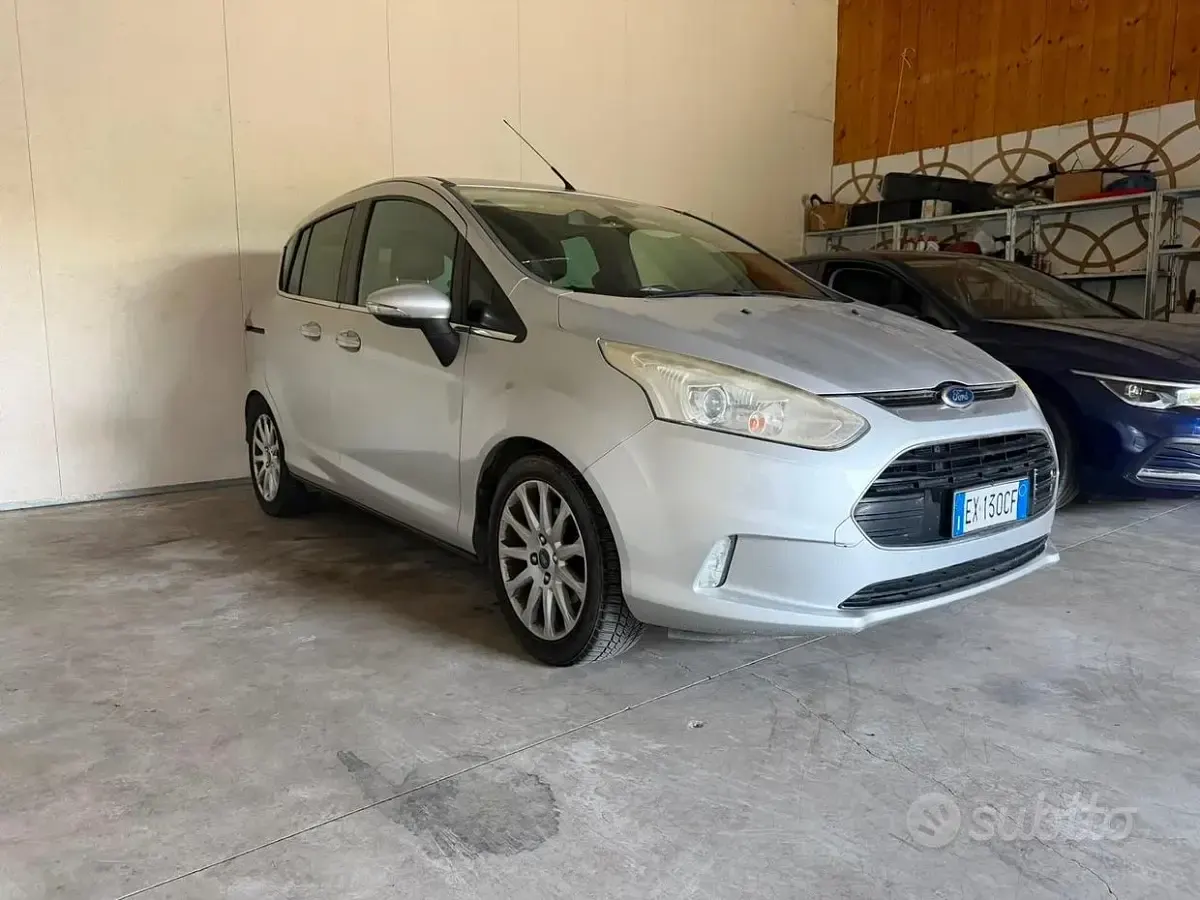 Usata Ford B-MAX Business Edition 90 CV (66 kW) 2014 Marrone Monovolume