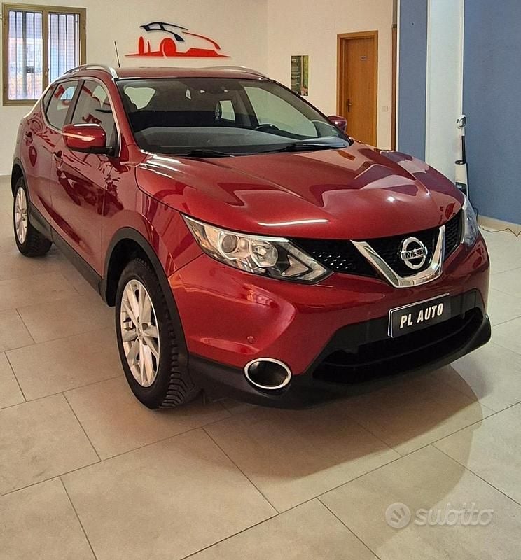 Usata Nissan Qashqai 110 CV (80 kW) 2017 Rosso SUV