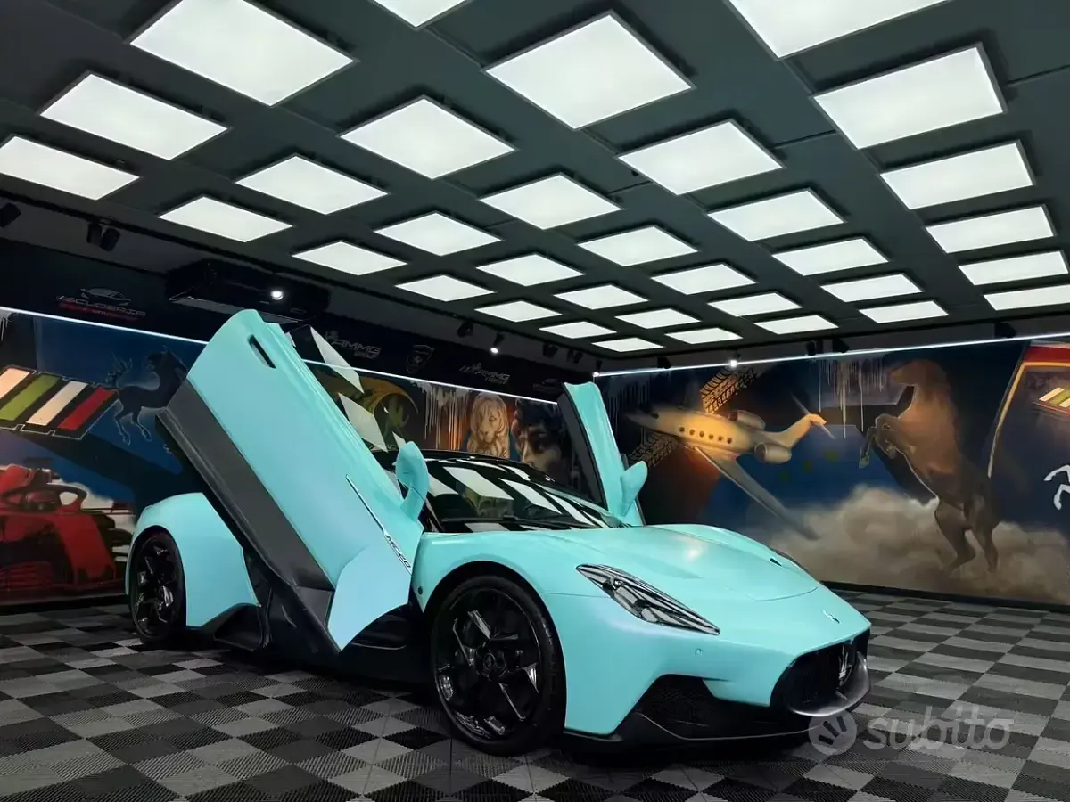 Usata Maserati MC20 630 CV (463 kW) 2023 Blu/azzurro Coupé