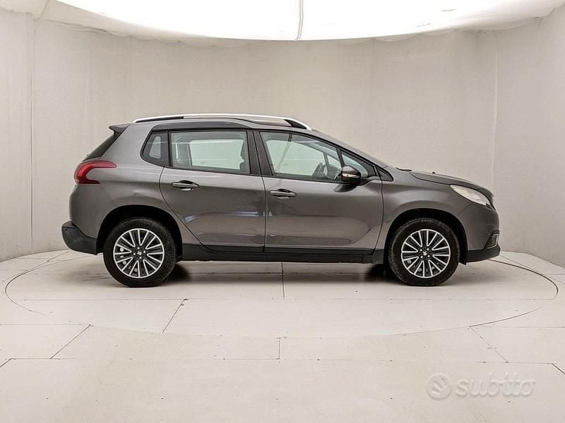 Usata Peugeot 2008 Active 75 CV (55 kW) 2016 Grigio SUV