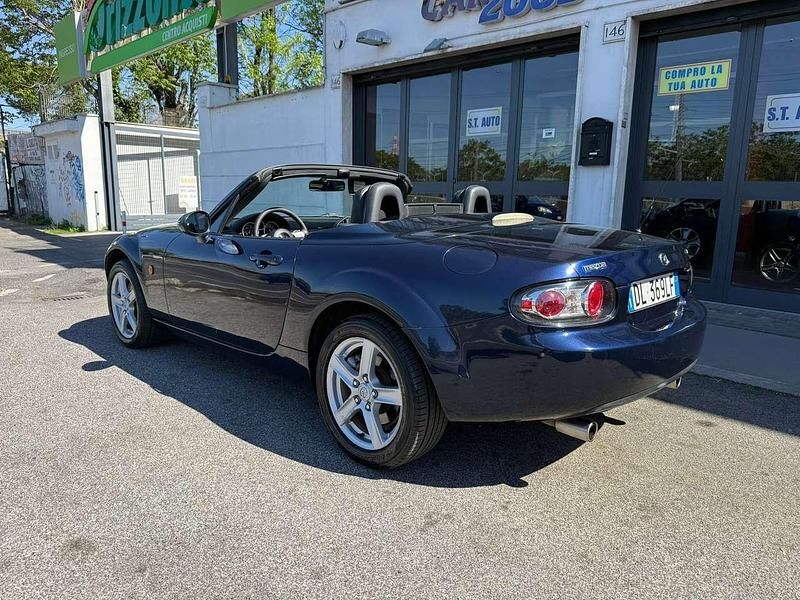 Usata Mazda MX5 126 CV (92 kW) 2007 Blu/azzurro Cabrio