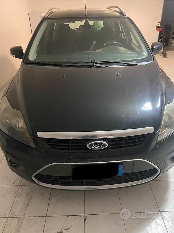 Usata Ford Focus Style 145 CV (106 kW) 2008 Nero Station wagon