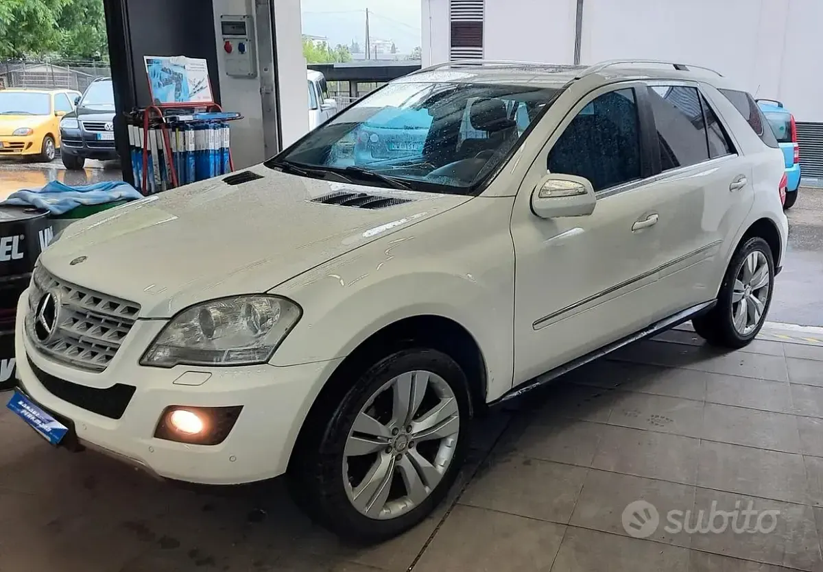 Usata Mercedes ML320 224 CV (164 kW) 2008 Bianco SUV