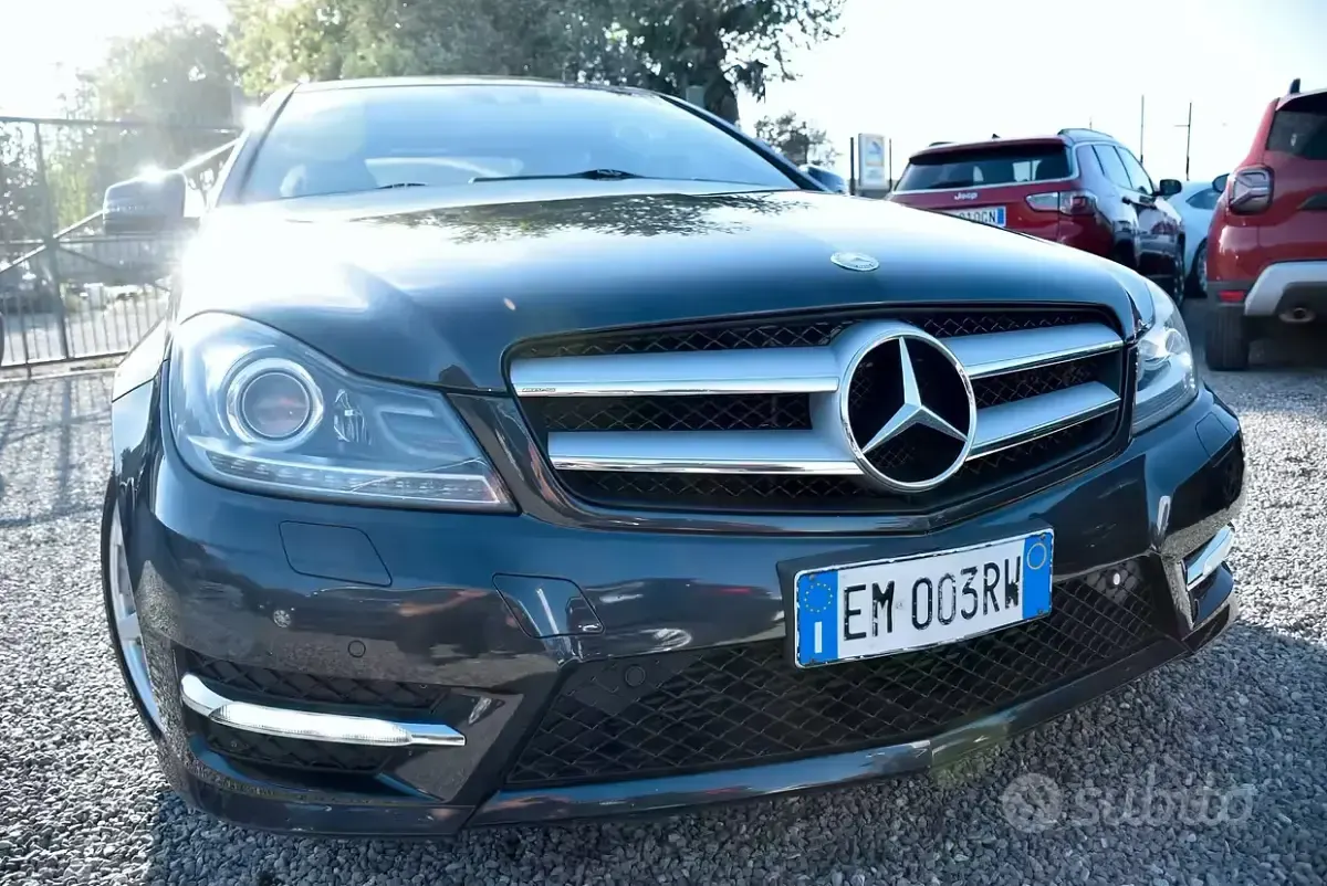 Usata Mercedes C220 Avantgarde 170 CV (125 kW) 2013 Grigio Coupé
