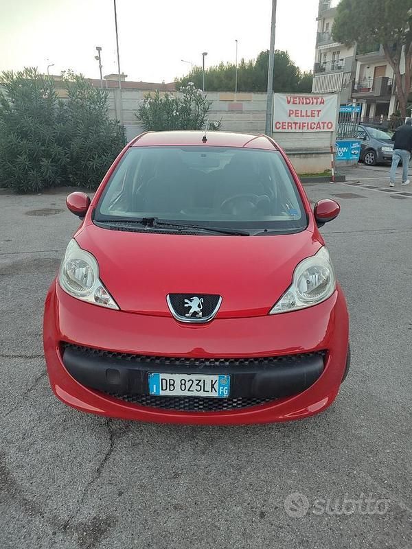Usata 2006 Peugeot 107 Due volumi | 3600 € (Cara) - Immagine 1/4