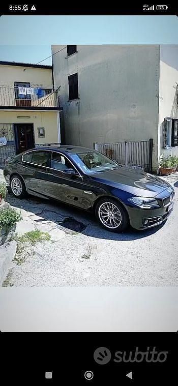 Marrone Usata 2015 BMW 520 Luxury Line Tre volumi | 14.500 € (Buon prezzo) - Immagine 1/4