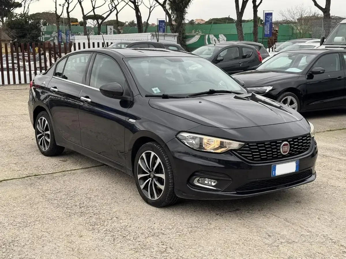 Usata Fiat Tipo 120 CV (88 kW) 2016 Nero Berlina