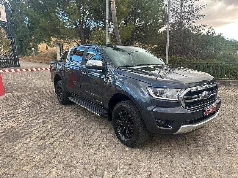 Nero Usata 2022 Ford Ranger Limited Pick-up | 29.990 € (Super prezzo) - Immagine 1/4
