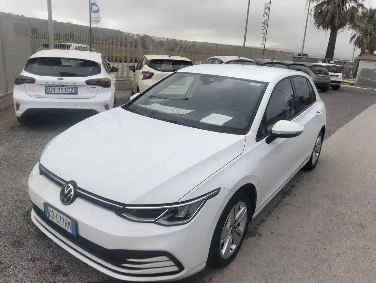 Usata VW Golf VIII Style 131 CV (96 kW) 2021 Bianco Berlina