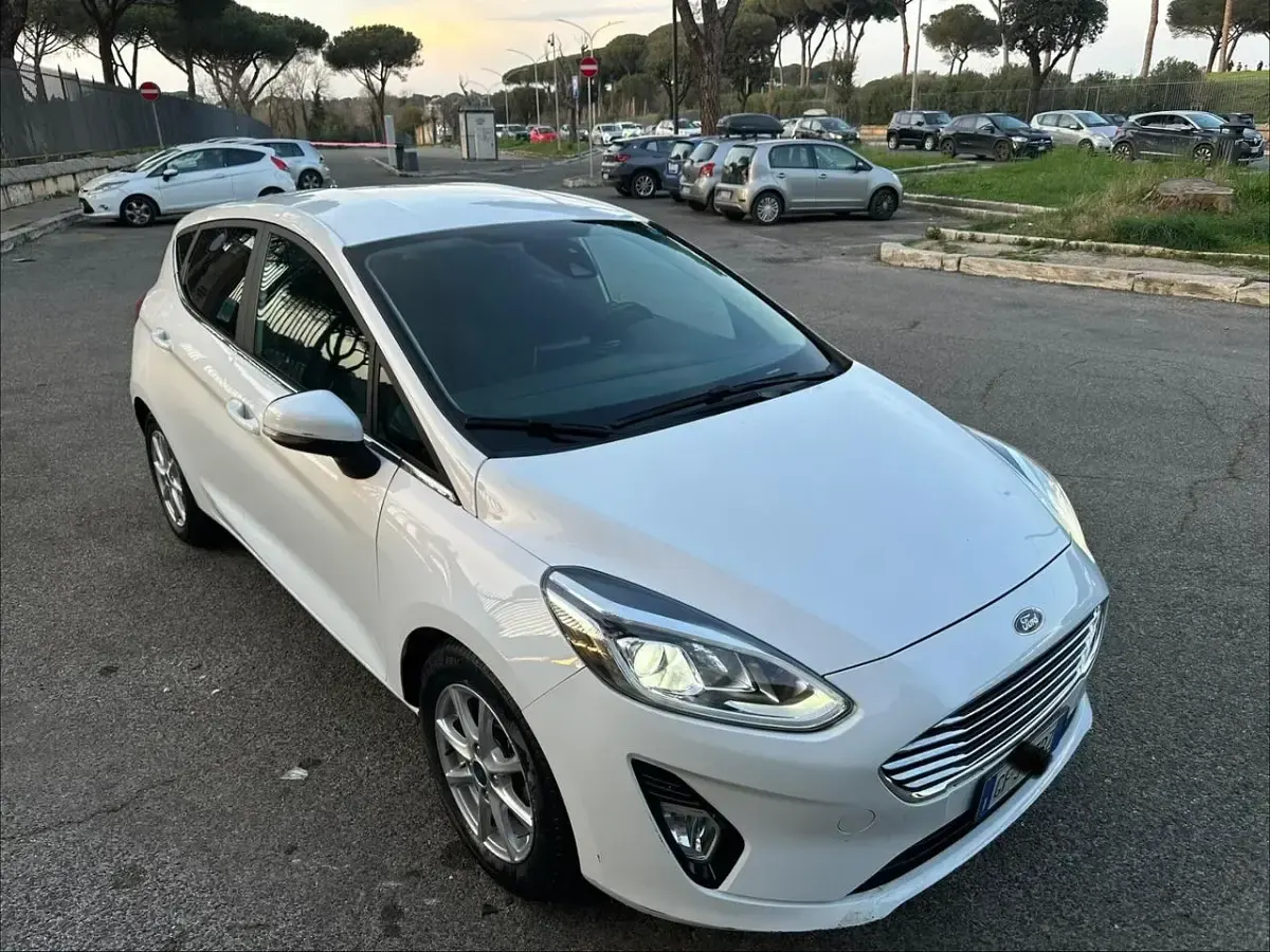Usata Ford Fiesta Titanium 125 CV (91 kW) 2021 Bianco Utilitaria