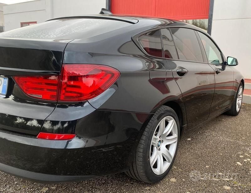 Usata BMW 520 Gran Turismo 184 CV (135 kW) 2012 Nero Berlina
