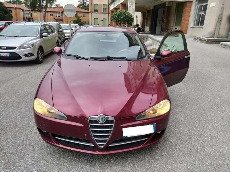 Usato 2007 Alfa Romeo 147 1.6 Benzin 105 CV (4.250 €)